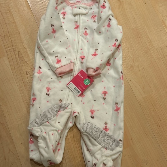 Carter's Other - Carters onesie/2